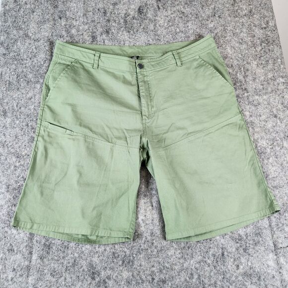 Mountain Hardwear AP Shorts Mens 40‎ Green Outdoor Hiking Cargo Zip Knife Pocket - Picture 1 of 13
